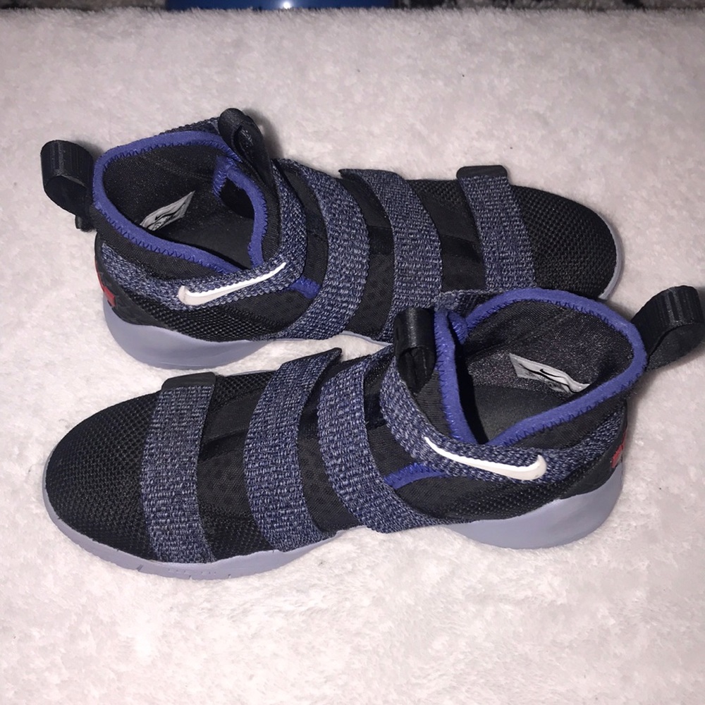 Lebron Soldiers XI